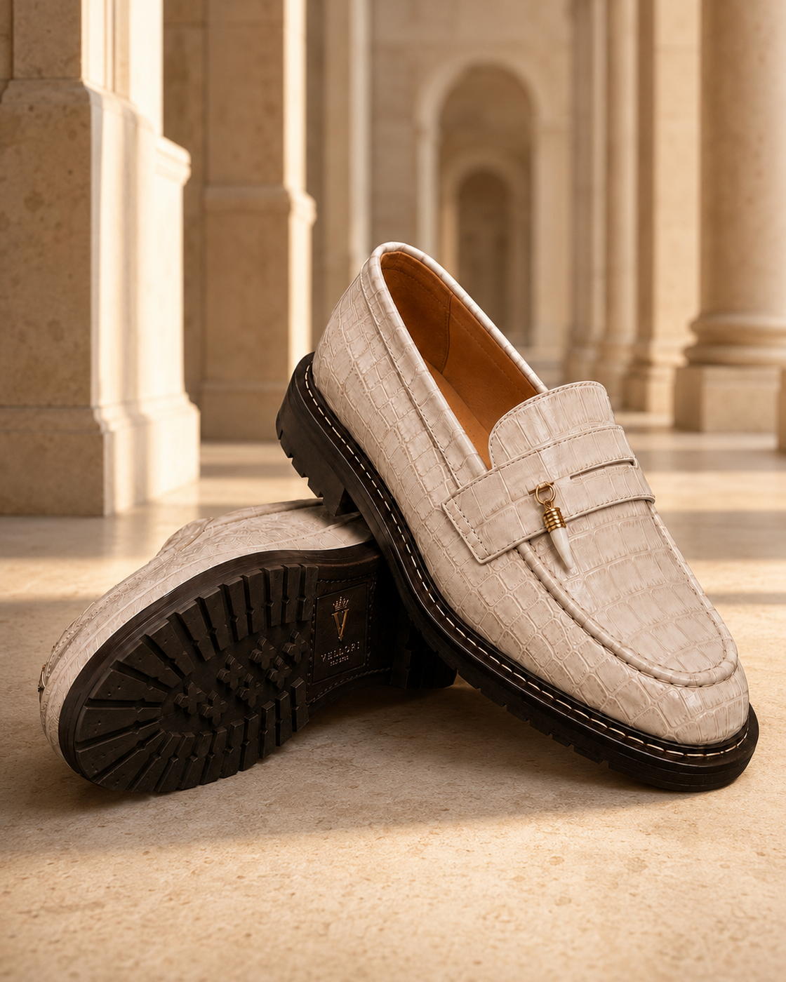 Albino Crocodile Penny Loafer als Produktstudie